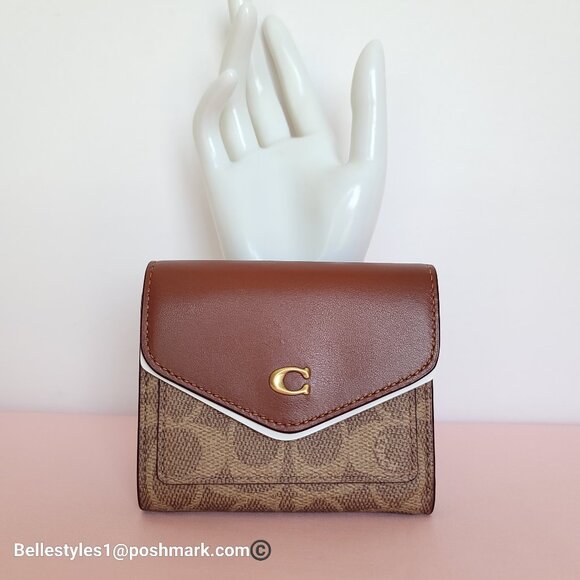 COACH Wyn Small Wallet In Colorblocked Signature Canvas & Leather-Tan Rust 🎈$89 - Picture 6 of 16